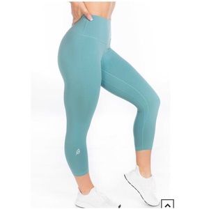 The Alainah II Allure 7/8th Legging - Seafoam